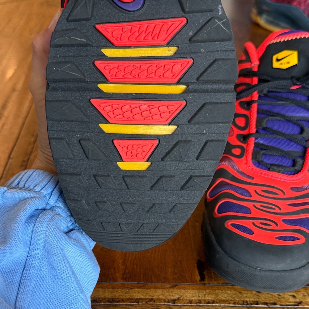 Nike Running Sneakers - Red, Blue & Black - Picture 7 of 10